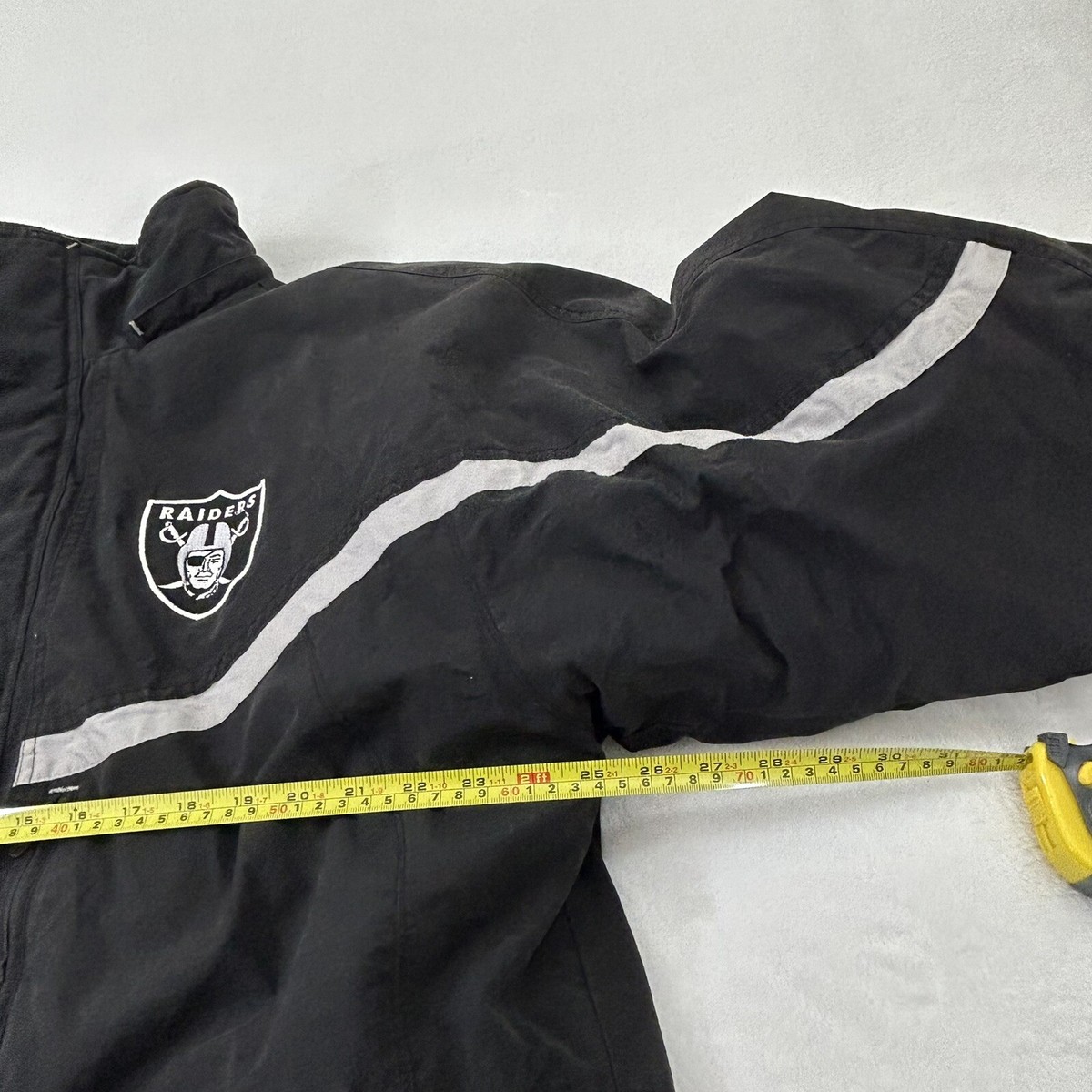 Vintage NFL G-III Apparel Las Vegas Raiders Full Zip Winter