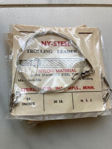 Over 200 Snell Hooks, leaders, one bottom jig, various sizes and test ratings - Picture 11 of 13