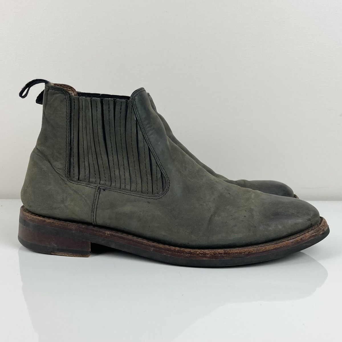 L.L. Bean Signature Boots Mens Size‎ 10.5 Black Leather Chelsea Pull On Woman main image 4