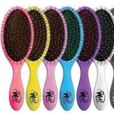 12 PIECES ASSORTED LOOSE WET BRUSHES ASSORTED COLORS AND PATTERNS NO PACKAGING