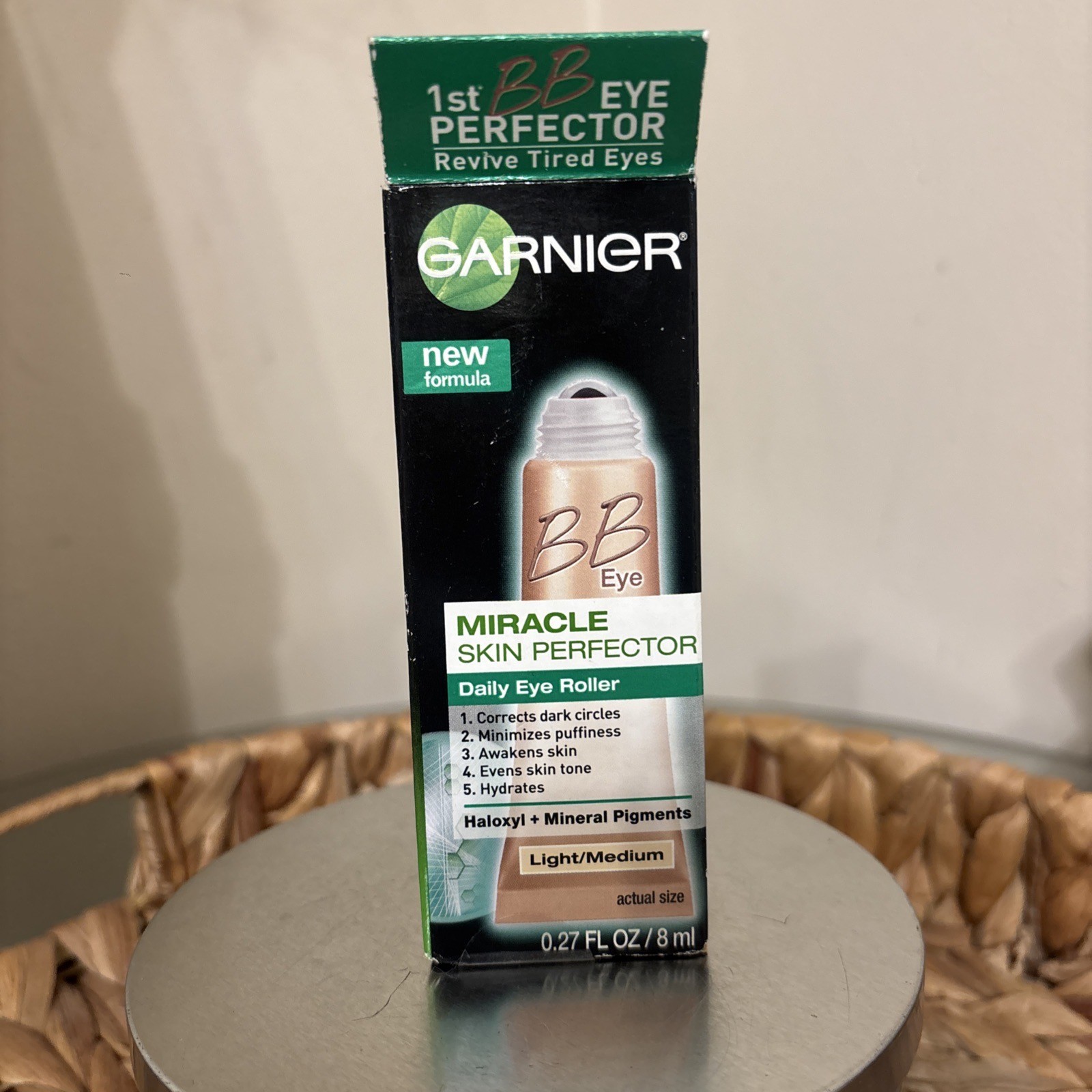 Garnier BB Eye Miracle Skin Perfector Eye Roller Light/Mediu