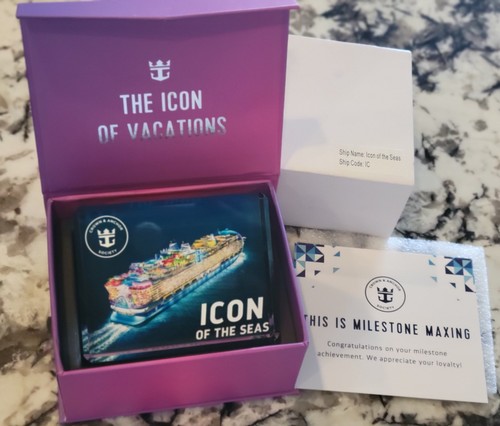 ROYAL CARIBBEAN ICON of the SEAS Crystal Block INAUGERAL CRUISE *NEWEST SHIP 🚢 - Picture 2 of 4
