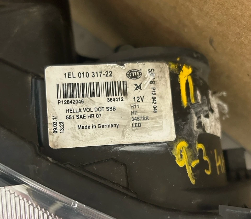 ✅2008 -2011 Saab 9-3 Right Passenger Side Headlight Xenon  HID OEM - Image 2 of 4