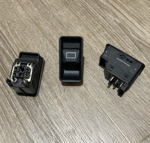 MERCEDES-BENZ W124 W201 W126 W202 1984-01 Genuine OEM OVERHEAD SUNROOF SWITCH