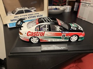 Classic Carlectables 1:18 Holden VT Commodore Larry Perkins Year 1999 No11