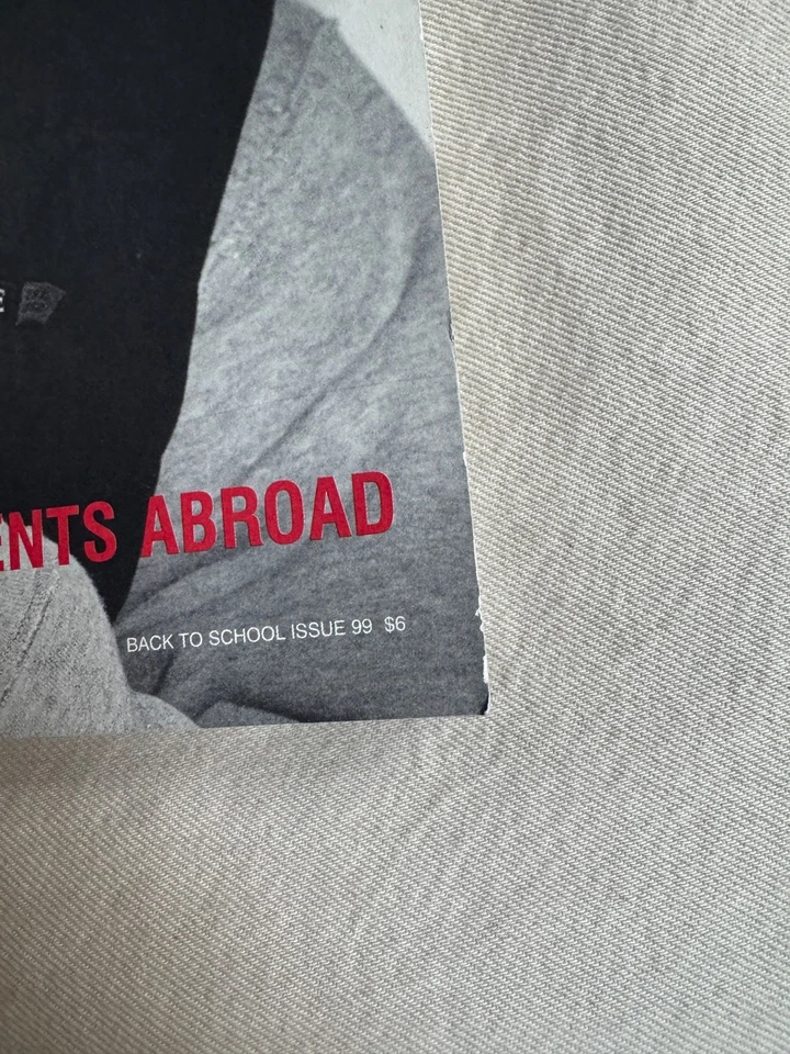 ABERCROMBIE & FITCH (A&F) QUARTERLY - BACK TO SCHOOL ISSUE 99 - INNOCENTS ABROAD Foto 2 de 4