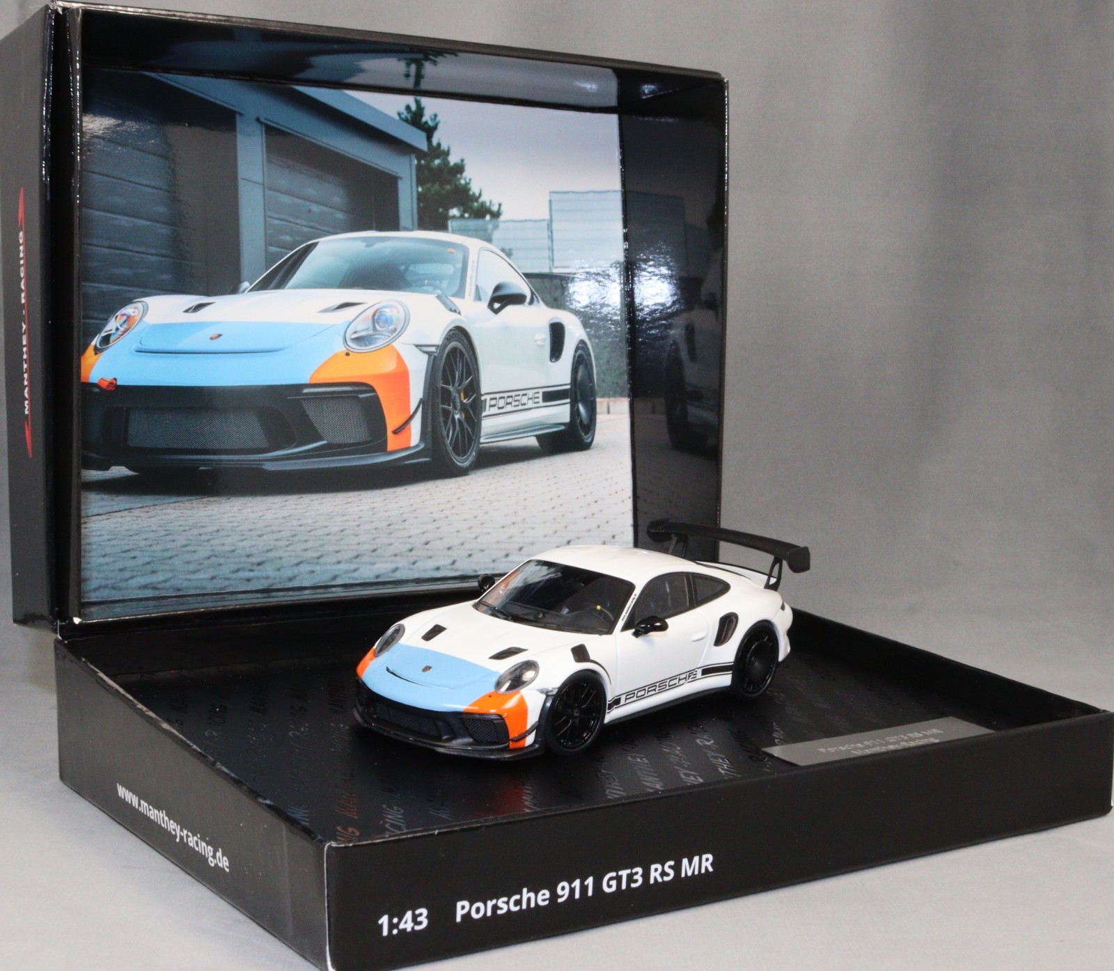 Minichamps Porsche 911 991.2 GT3RS MR by Manthey Racing in White 2020 1/43 NEW
