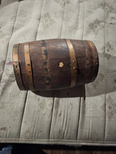 Antique Vintage Oak Iron Strap Beer Keg Whiskey Barrel with Cradle