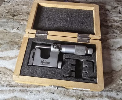 0-1'' Multi-Anvil MICROMETER,Uni-Mike,0.0001'' grad carbide tip 260589