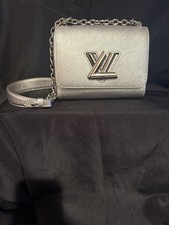 Louis Vuitton Twist Shoulder Bag Silver EPI Leather EXCELLENT CONDITION