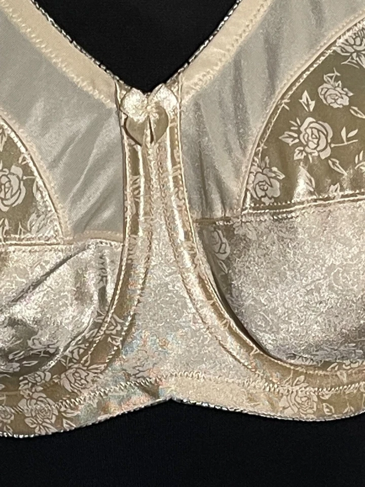 Cortland/Venus #7101 Alambre, estampado floral jacquard desnudo (fawn) talla 38DD NUEVO CON ETIQUETAS Foto 2 de 4