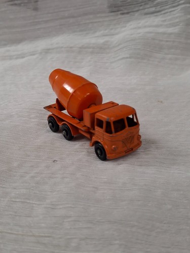 Vintage Matchbox No 26 Foden Cement Mixer Made in England by Lesney - Picture 2 of 6