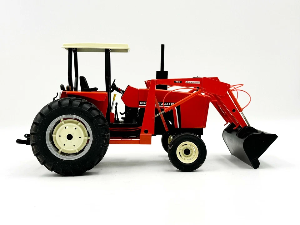 1/16 DEUTZ ALLIS CHALMERS 6070 w/ 460 LOADER 2010 PA Farm Show - Image 3 of 4