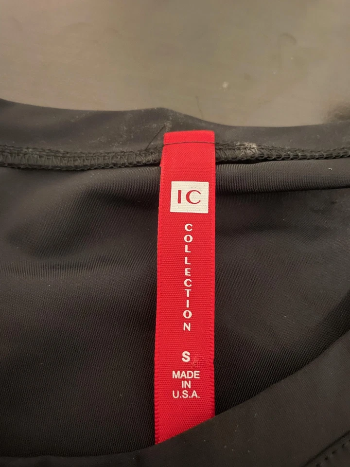 Camisa IC Collection feminina pequena preta túnica top náilon elastano elástica feita nos EUA - Imagem 3 de 4