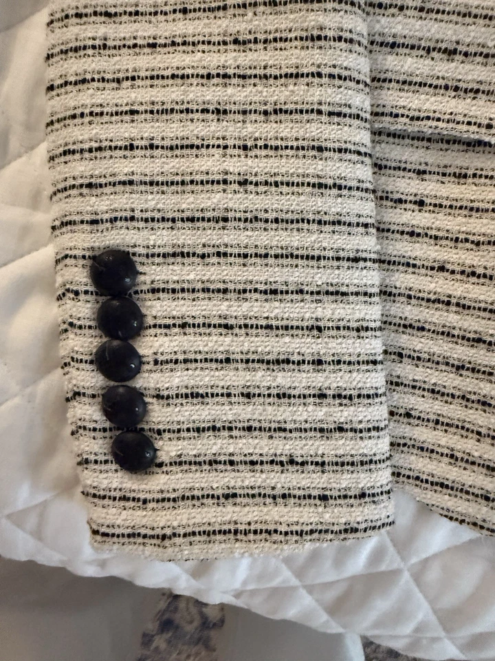 Veronica Beard Blazer Oatmeal And Black Stripe Size 10 - Image 3 of 3