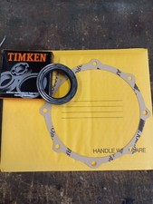 american made fits john deere 1025r and 2025r front axle repair kit, timken seal