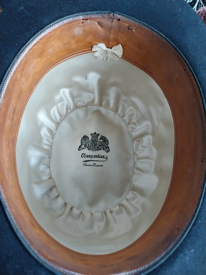 Ancien Chapeau melon  avec son ruban grainTDT 48 cm. Très bel état. Voir photos  - Photo 2/4