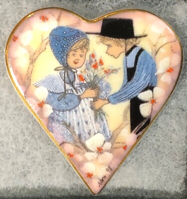 P. BUCKLEY MOSS SOCIETY PIN/PENDANT ''APPLE BLOSSOM LOVE'' 1998!