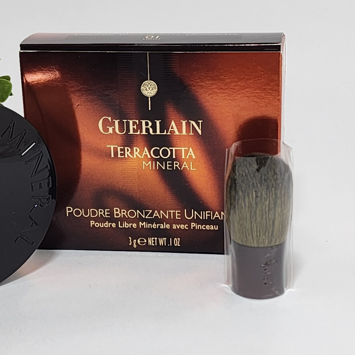 Guerlain Terracotta Mineral Flawless Bronzing Powder with Brush