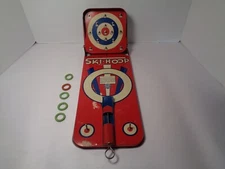 AUTOMATIC TOY CO. VINTAGE SKI HOOP GAME. FUN GAME TO PLAY. HEAVY GAUGE TIN TOY.!