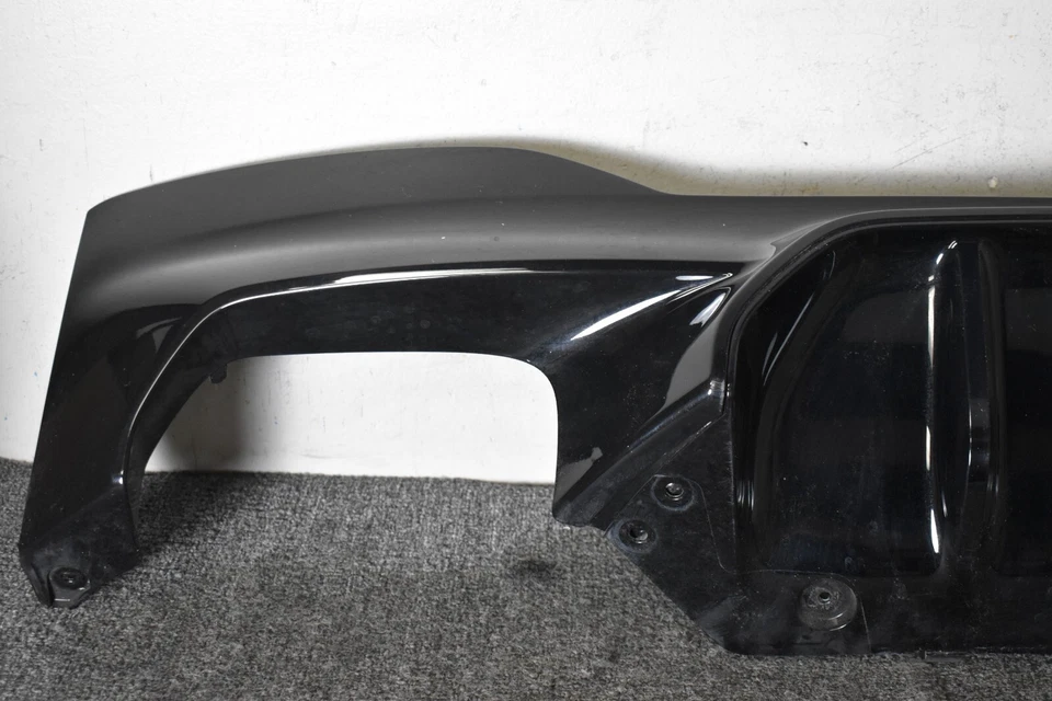 2010-2018 BMW M5 REAR SKID PLATE TRIM CENTER LOWER OEM 51128069482 - Image 2 of 4