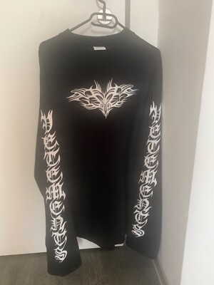 vetements long sleeve