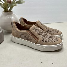Vionic Kimmie Perf Loafer Slip On Shoes Perforated Suede Beige Women's 7 NWOB