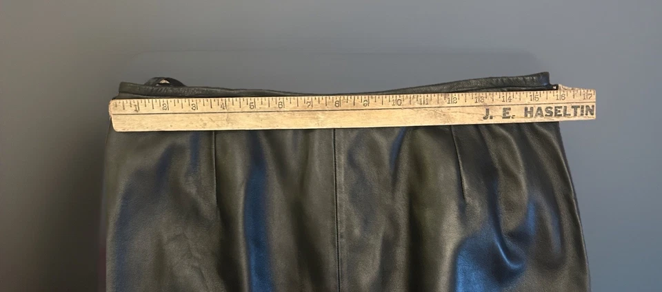 Falda lápiz Valerie Stevens vintage 100 % cuero genuino talla 12 forrada en negro Foto 4 de 4