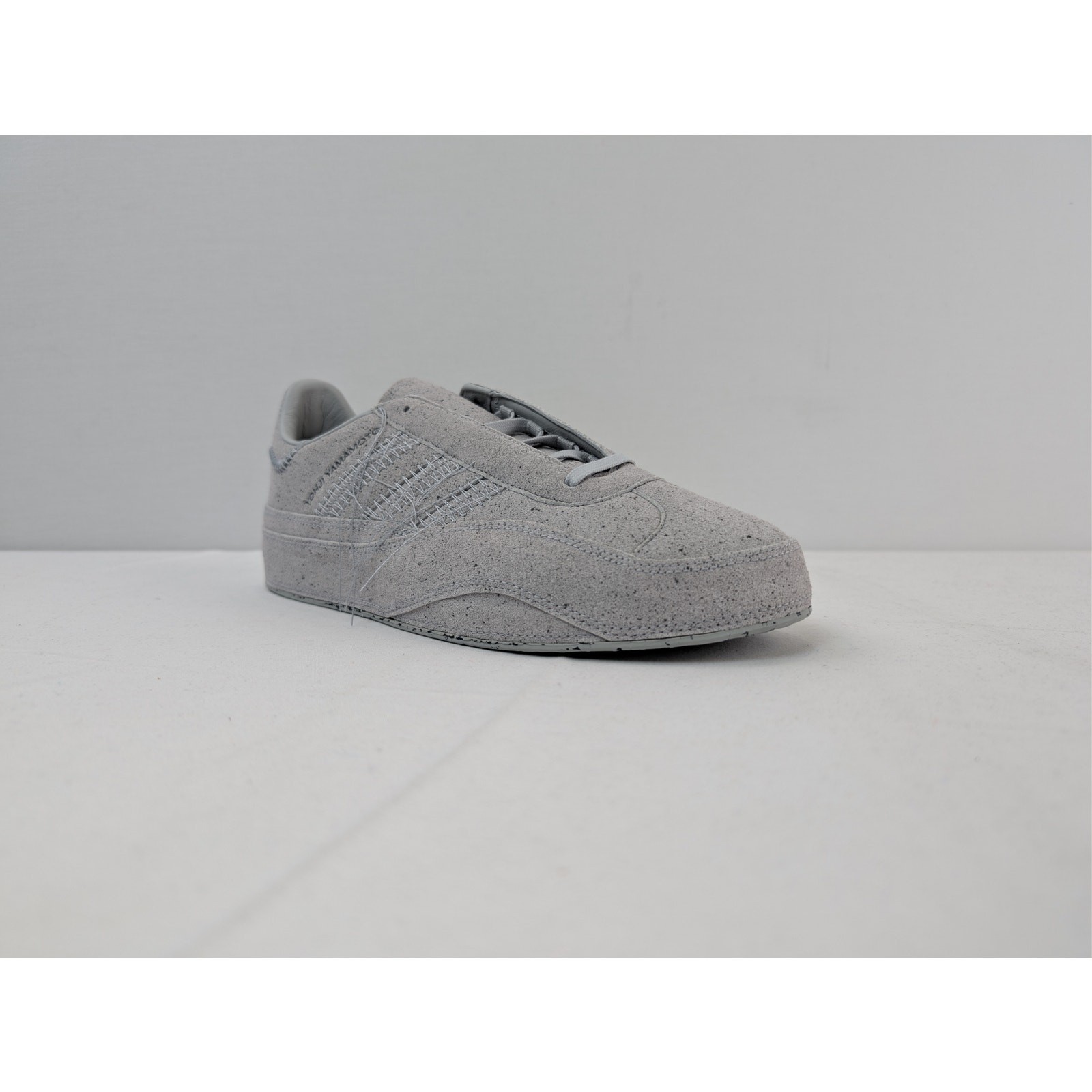 Y-3 Gazelle Low-Top Sneakers in Gray BNWB 10 US image 2