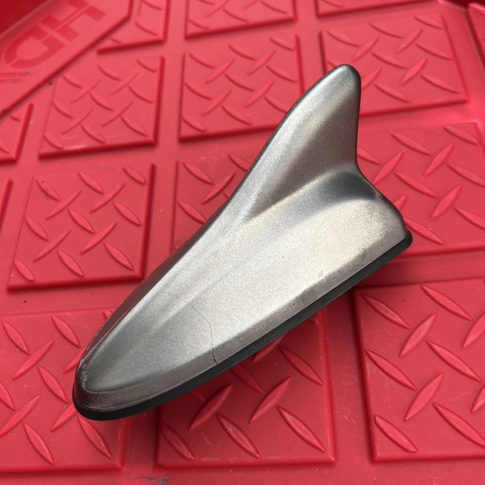 Antena aleta de tiburón KIA OPTIMA 2014-2016 OEM Foto 3 de 4