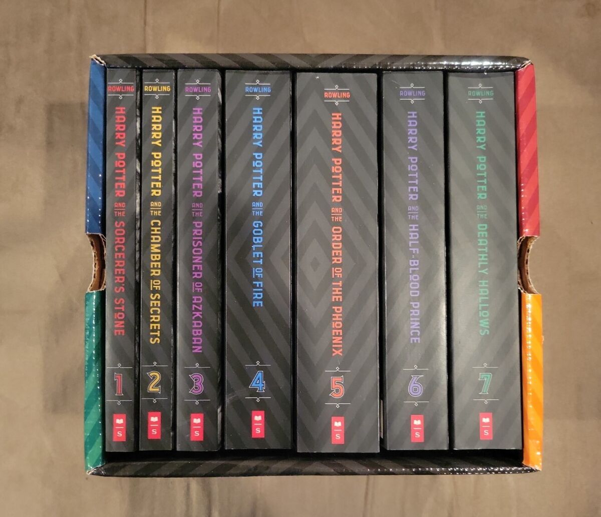 Harry Potter Books 1-7 Special Edition Boxed Set - Scholastic