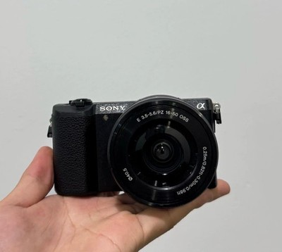 Sony Alpha a5100 24.3MP Camera Sony E OSS 16-50mm Lens 95%NEW Black
