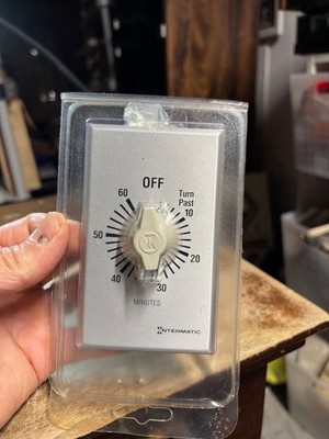 Intermatic FF60MC Automatic Shut Off 60 Minute Timer Brushed Aluminum Unused