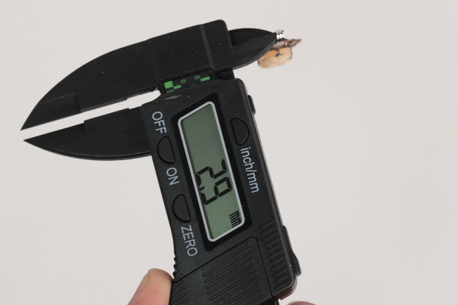 Vintage rectangular shaped shell cameo style pend… - image 7