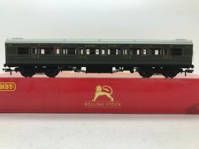HORNBY OO GAUGE R4299A SR SOUTHERN MAUNSELL COMPOSITE COACH 5138 + BOXED