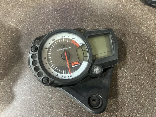 2008-2010 SUZUKI GSXR600 Gauges Meter Speedometer Tach