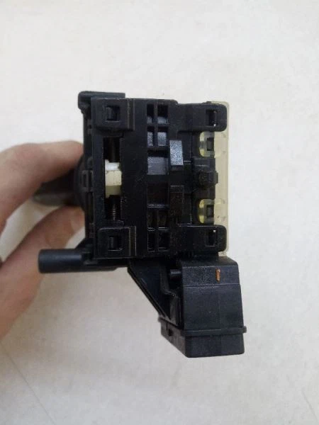 Interruptor de columna Hyundai Accent 2010 OEM usado probado faros  Foto 3 de 4