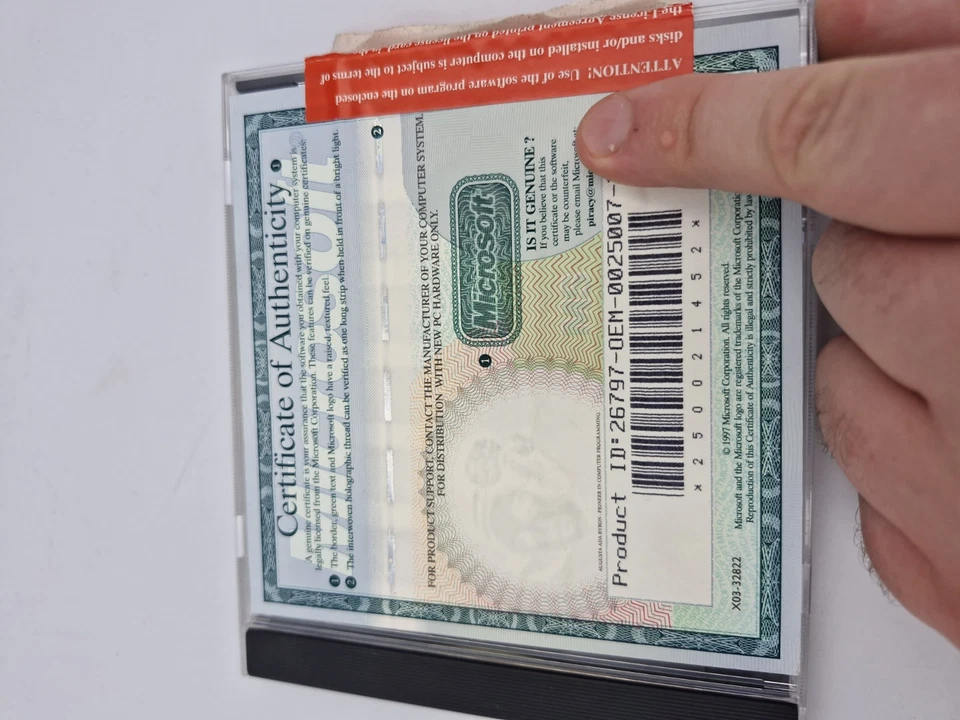 Microsoft Windows CE Desktop Software Cd Oem with Coa 1997 Hpc Sync Services - Image 2 of 4