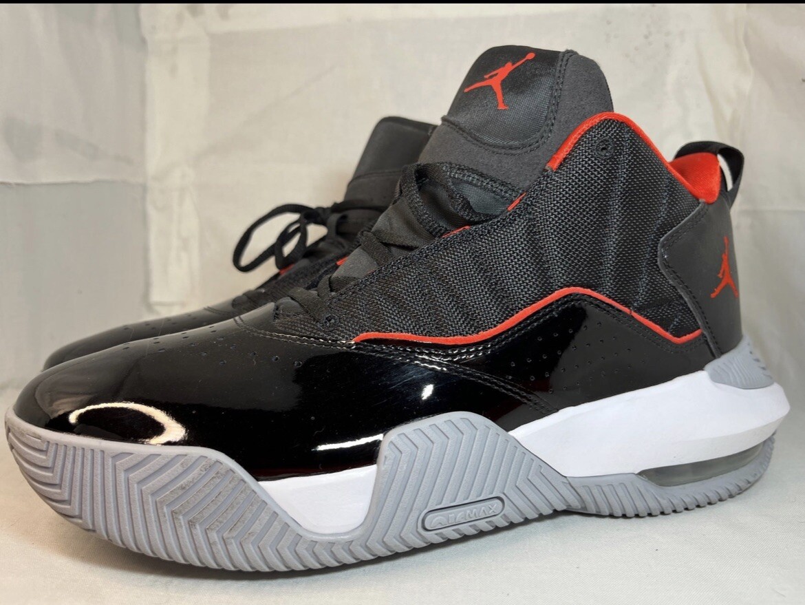 Jordan stay loyal bred s-l400.jpg main image 2