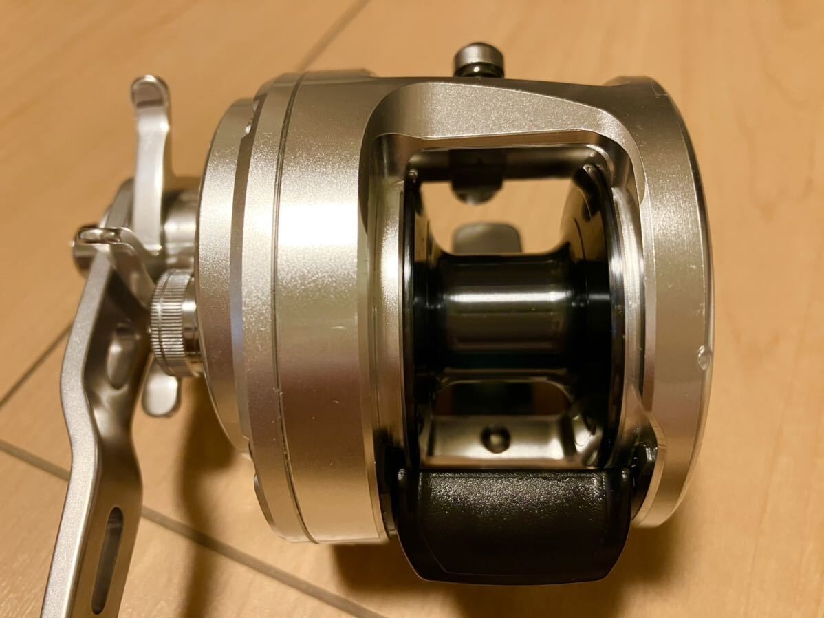 【未使用品】OCEA CALCUTTA 301HG SHIMANO Amazon.com : Shimano 301HG Bait Reel, Double Axis, 13 Ocean