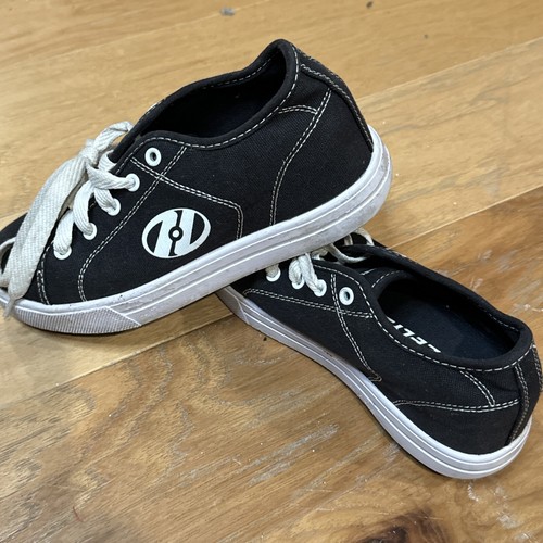 “HEELYS” SKATE SHOES, YOUTH SIZE 3 BLACK AND White Pre OWNED IN GREAT CONDITION. - Bild 6 von 11