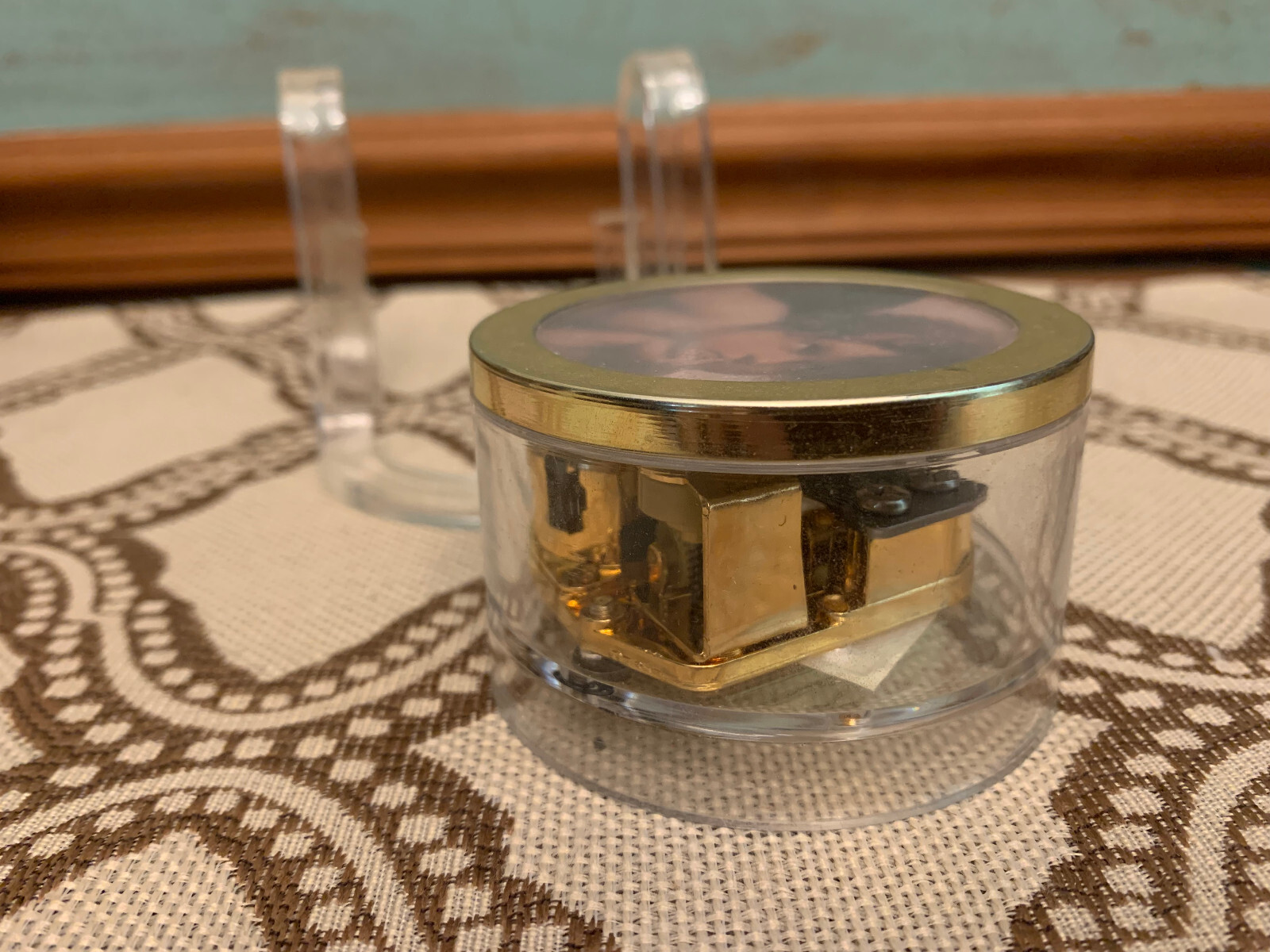 Vintage Berkeley Designs Angel Image Round Acrylic Music Box