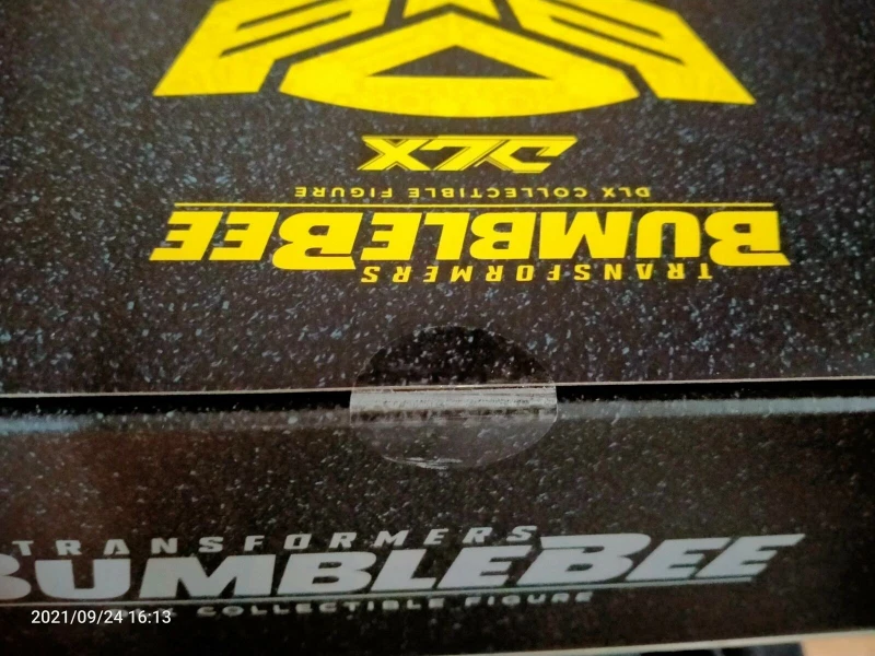 New Transformable Toys 3A Threezero 8″ DLX Bumblebee Alloy Die Cast Collectible - Image 4 of 4