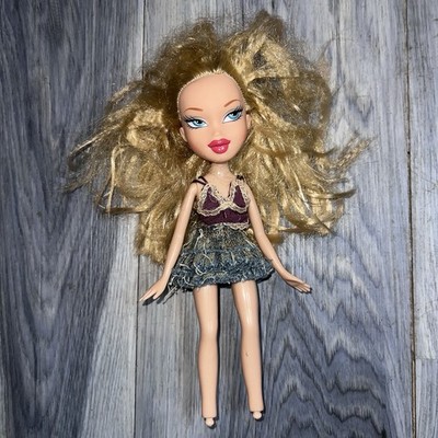 Bratz Step Out Yasmin Doll Toy Vintage 2001 NOT Her Original Y2K Clothes No Feet