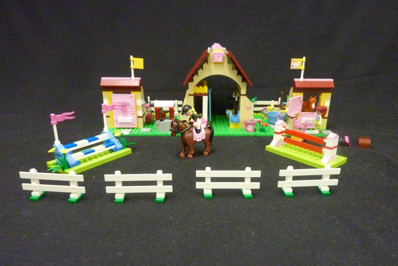 LEGO FRIENDS HEARTLAKE STABLES 3189 COMPLETE SET DIRECTIONS NO SEPARATOR OR BOX