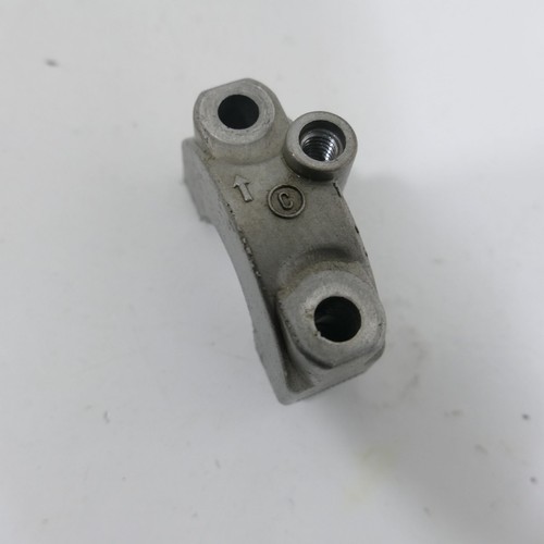 Kawasaki ER-5 500 A Nockenwellenbock Zylinderkopf Motor Halter 84702