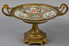 SUSSE Brothers Canton Porcelain Pink Family 19th Century Gilded Bronze Stand CUP