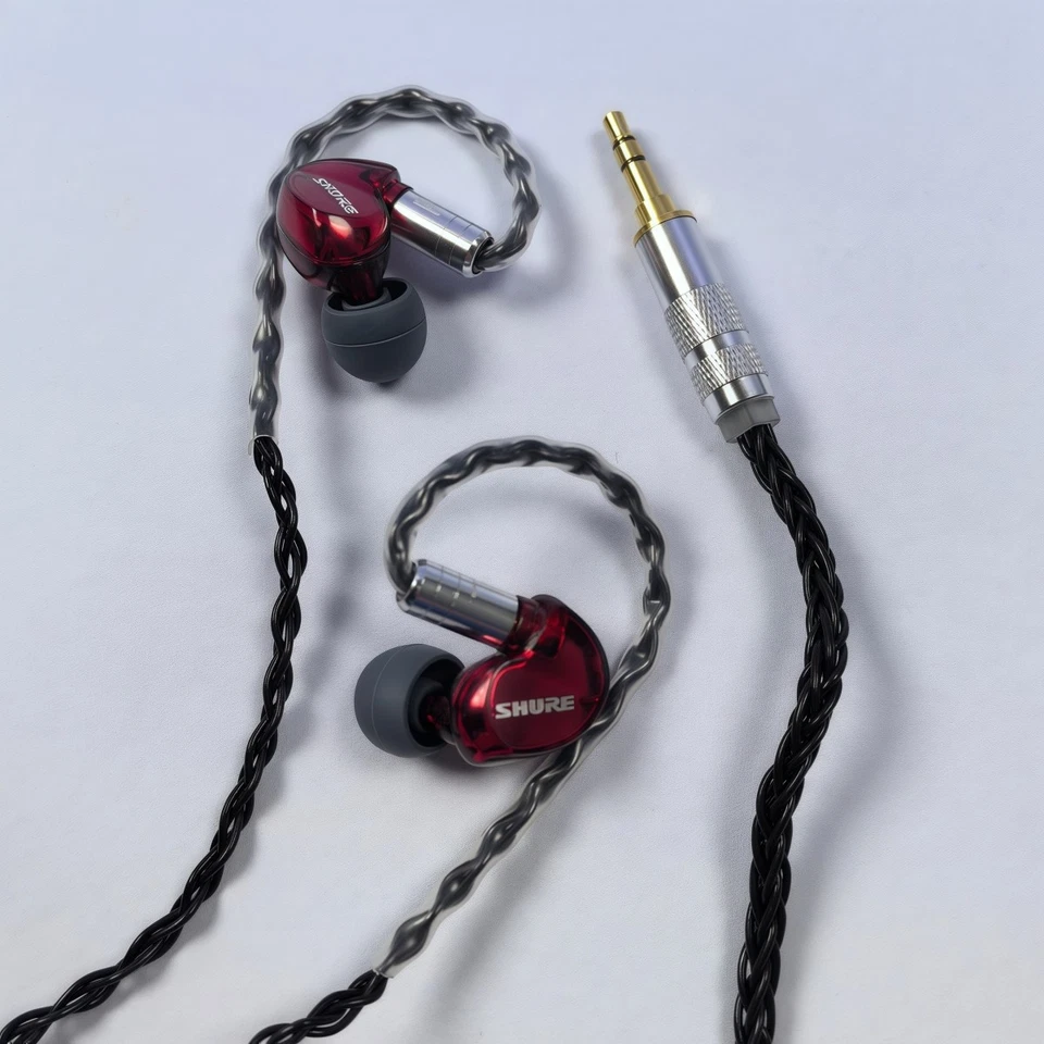 Shure SE535 Professional Sound Isolating Earphones Wired In-Ear Headphones Red - Image 4 of 4