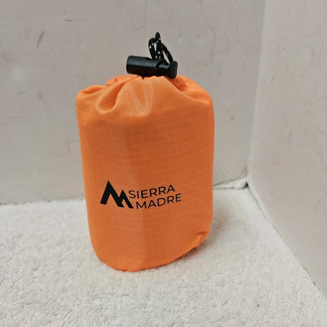 Sierra Madre Emergency Sleeping Bag New