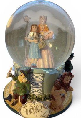 Wizard of Oz No Place Like Home Musical Water Globe Dorothy Glinda 2001 Box